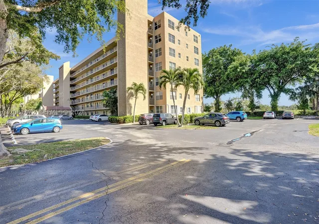 4570-nw-18th-avenue-202-deerfield-beach-fl-33064/hzid_7302ea11