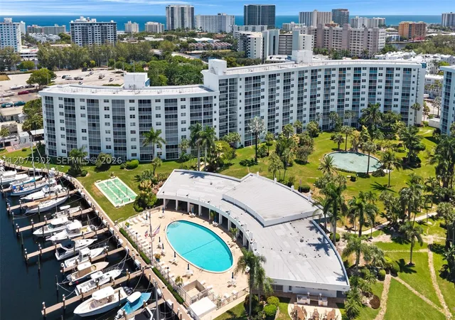 2731-ne-14th-street-cswy-232-pompano-beach-fl-33062/hzid_e2e0313f