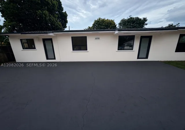 15755-nw-41st-avenue-miami-gardens-fl-33054/hzid_c0a3fbad