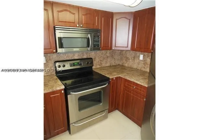 8335-sw-152-av-b-308-miami-fl-33193/hzid_defd2b97