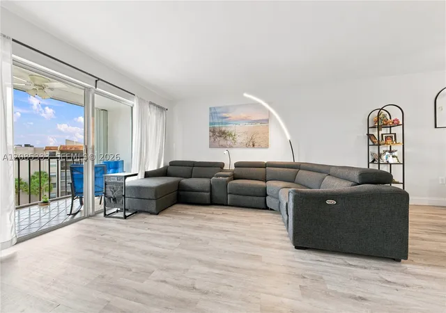 3930-inverrary-blvd-602-d-lauderhill-fl-33319/hzid_e8cee525