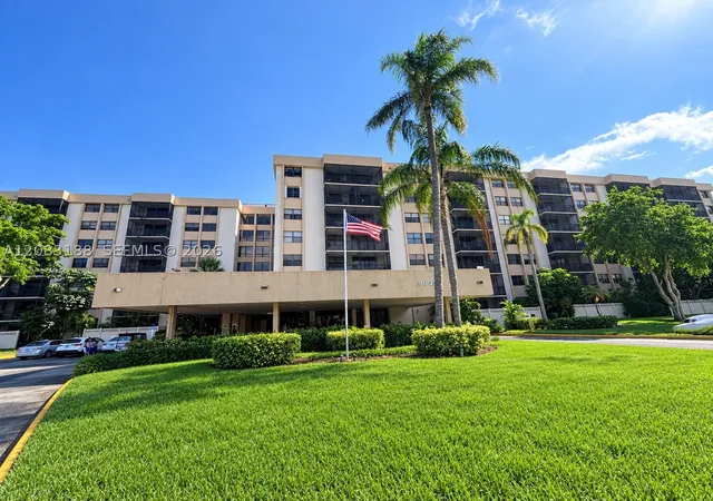 900-ne-195th-street-703-miami-fl-33179/hzid_21cec0b6