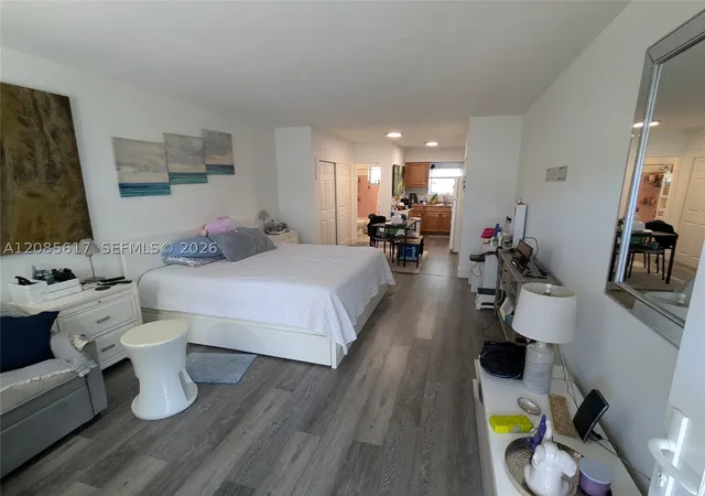 158-ocean-dr-203-miami-beach-fl-33139/hzid_a30a3b34