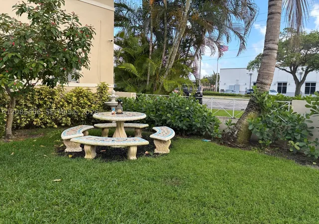 689-ne-92nd-street-11g-miami-shores-fl-33138/hzid_5f90abd3