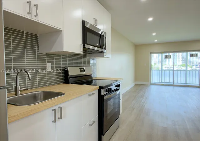 2949-point-e-dr-b304-aventura-fl-33160/hzid_9f3cd9b7