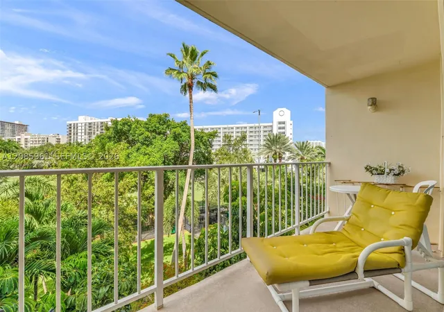 200-178th-drive-409-sunny-isles-beach-fl-33160/hzid_a326e0d2