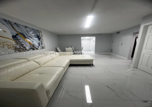 6620-w-2nd-court-103-hialeah-fl-33012/hzid_3756b22c