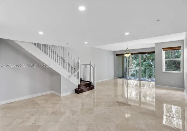 7564-sw-102nd-street-211-pinecrest-fl-33156/hzid_44757b36