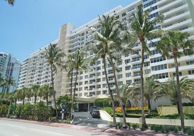 5600-e-collins-ave-5b-miami-beach-fl-33140/hzid_2a10f255
