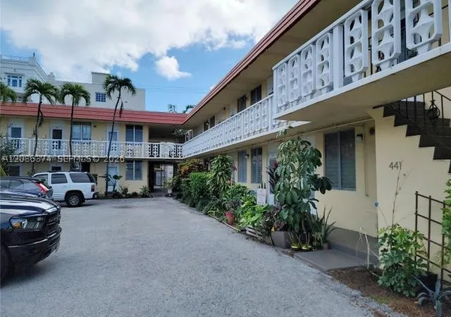 441-collins-ave-2-miami-beach-fl-33139/hzid_dce374b1