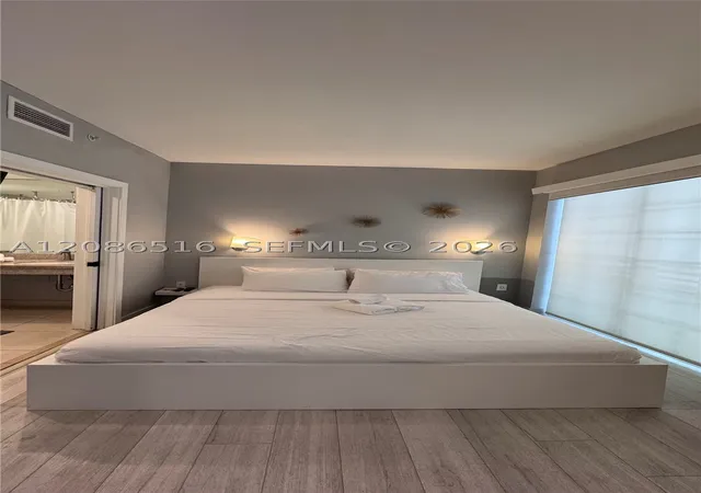 1036-ocean-dr-b205-miami-beach-fl-33139/hzid_d6c5f3d7