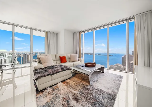 485-brickell-ave-4410-miami-fl-33131/hzid_d8236a9e