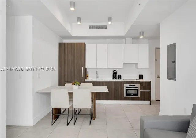 239-sw-9th-street-1603-miami-fl-33130/hzid_738ca58a