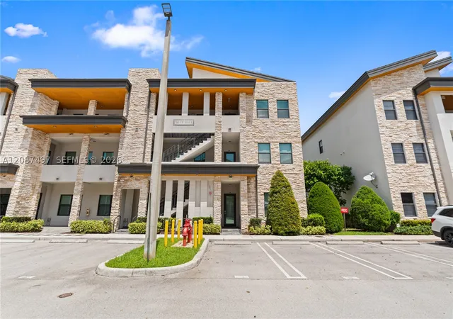 7865-nw-104th-avenue-4-doral-fl-33178/hzid_4437a679