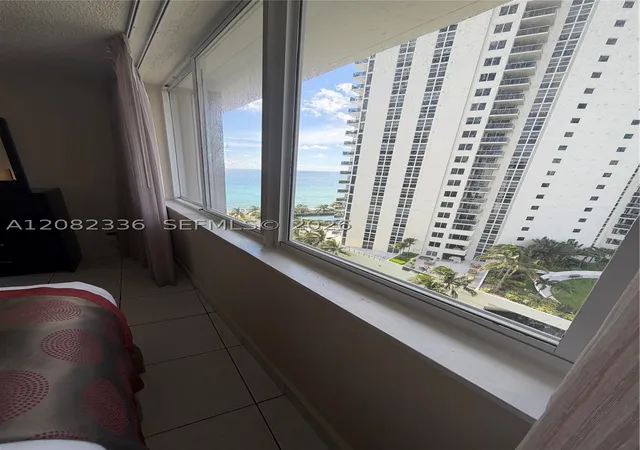 19201-collins-ave-943-sunny-isles-beach-fl-33160/hzid_444a71fe