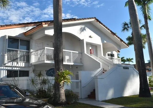 15385-sw-76th-terrace-107-miami-fl-33193/hzid_7e0c7b27