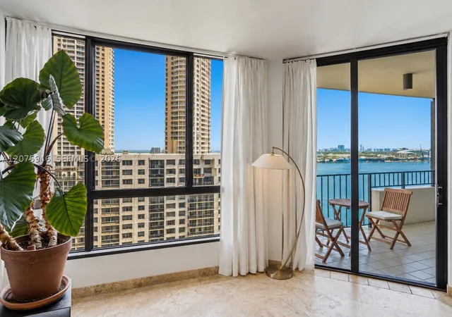 520-brickell-key-dr-a1902-miami-fl-33131/hzid_5324934d