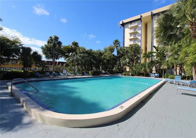 4550-nw-9th-street-606e-miami-fl-33126/hzid_1f14dca0