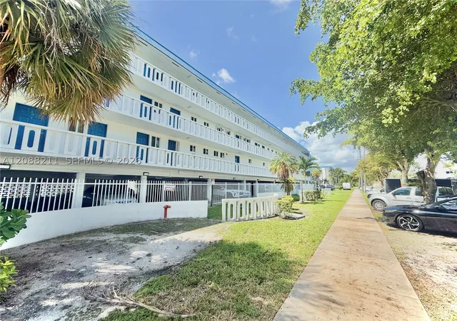 1150-ne-191st-street-24-miami-fl-33179/hzid_917bb028