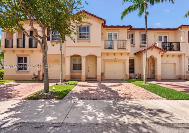 12956-sw-134th-terrace-miami-fl-33186/hzid_582ed740