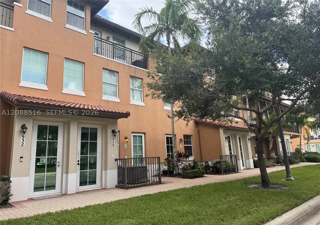 928-sw-147th-avenue-2906-pembroke-pines-fl-33027/hzid_0129b1d1