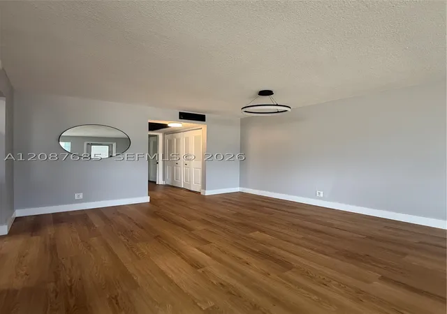 21-windsor-b-21-west-palm-beach-fl-33417/hzid_1d868f86