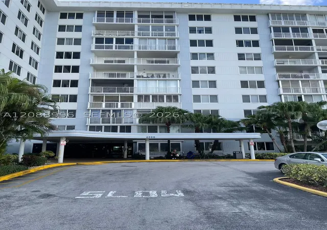 4200-hillcrest-dr-401-hollywood-fl-33021/hzid_68248e73