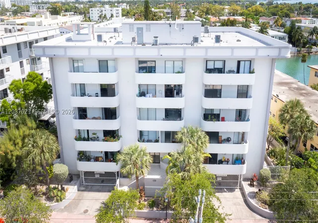 130-s-shore-dr-2f-miami-beach-fl-33141/hzid_a43123b3