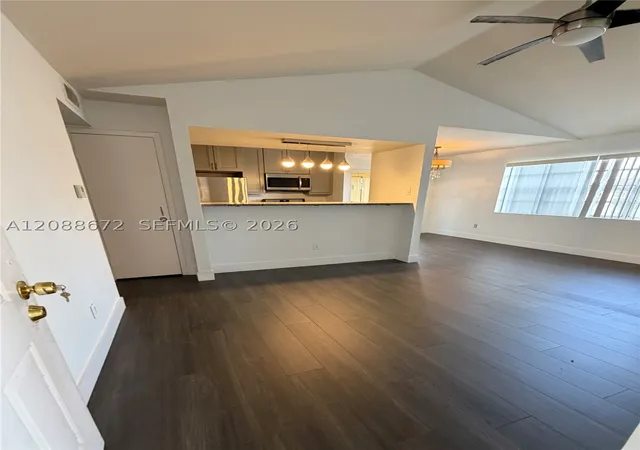 15295-sw-107th-lane-1006-miami-fl-33196/hzid_c1f5c72c