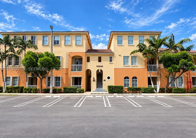 10242-nw-7th-street-203-miami-fl-33172/hzid_e0299ceb