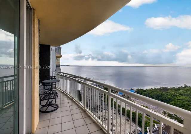 2475-brickell-ave-2401-miami-fl-33129/hzid_378f54db
