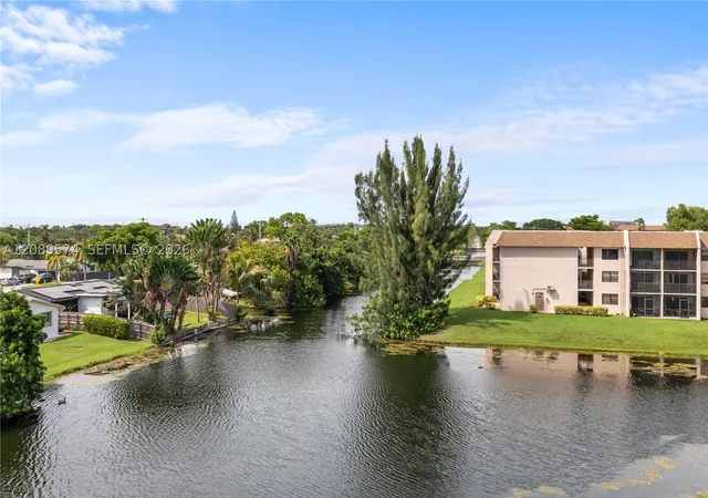 2711-nw-104th-avenue-407-sunrise-fl-33322/hzid_9d20aa93
