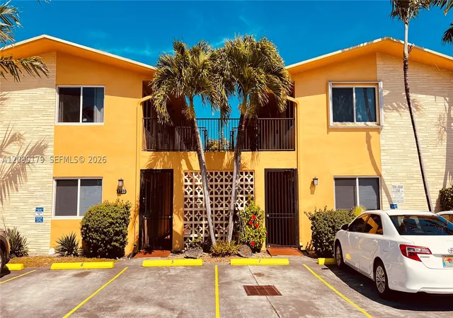 1733-mayo-st-11-hollywood-fl-33020/hzid_ff619d3f