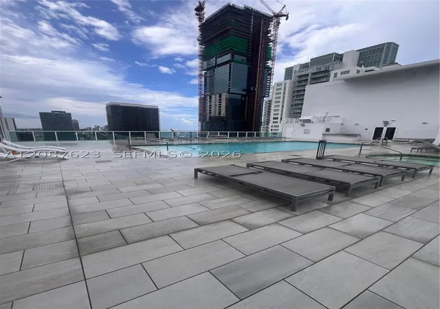 133-ne-2nd-avenue-2301-miami-fl-33132/hzid_03a199b5