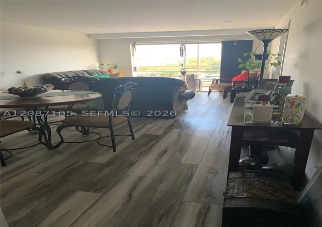 3120-n-pine-is-rd-410-sunrise-fl-33351/hzid_5dbfe632
