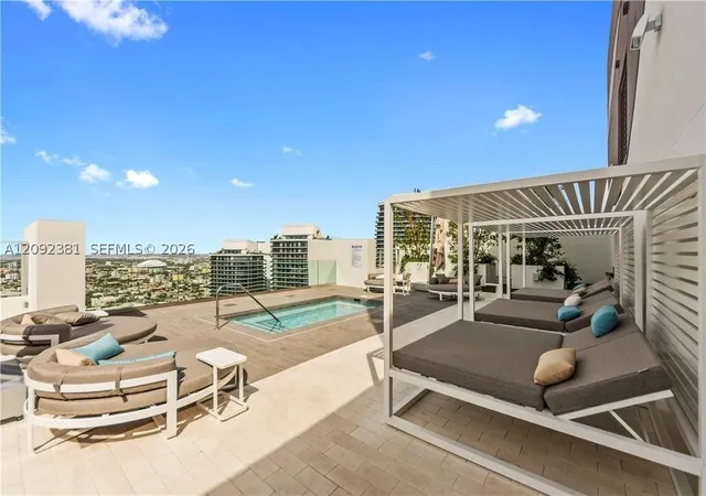 1010-brickell-ave-4503-miami-fl-33131/hzid_10070fb4