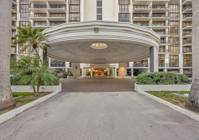 1450-brickell-bay-dr-511-miami-fl-33131/hzid_46376b09