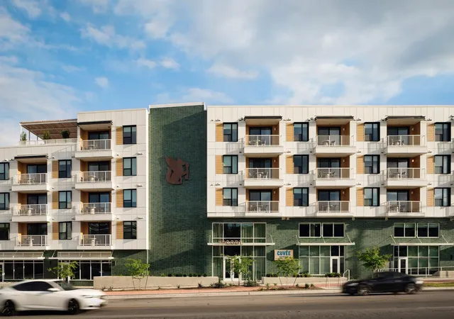 2323-s-lamar-blvd-128-austin-tx-78704/hzid_f50c7ff3