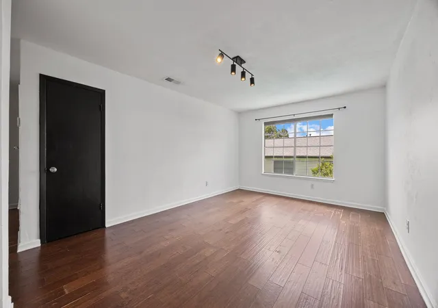 3902-peterson-ave-203-austin-tx-78756/hzid_a27771cd