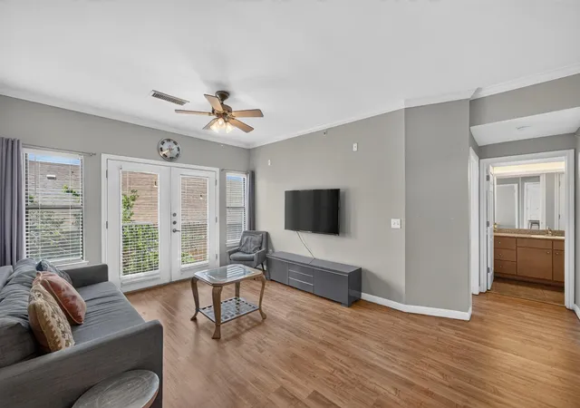 2502-leon-st-304-austin-tx-78705/hzid_7a988448