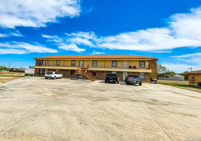 1491-katy-dr-eagle-pass-tx-78852/hzid_53a7087f