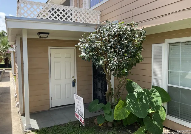 7322-oak-manor-36-san-antonio-tx-78229/hzid_aaa9e92a