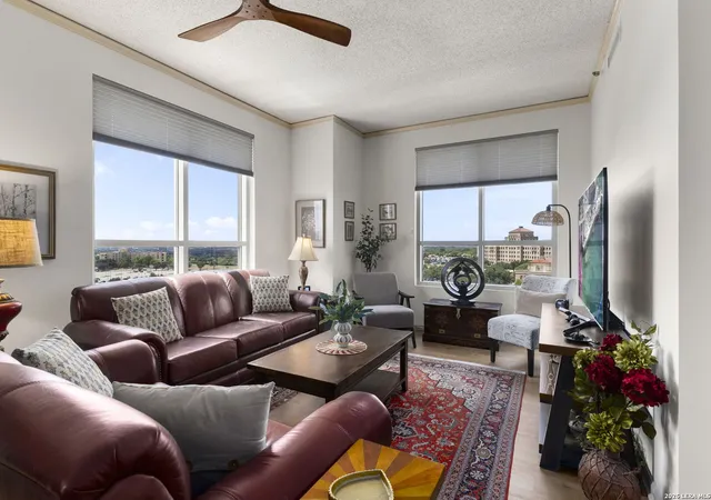 1-towers-park-ln-1111-san-antonio-tx-78209/hzid_afe74063