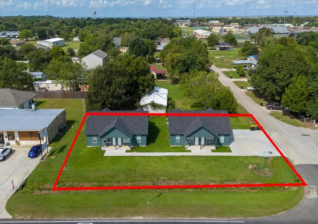 1318-stowell-st-anahuac-tx-77514/hzid_1d077fac