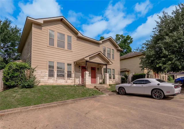 104-106-yegua-cir-huntsville-tx-77340/hzid_80db27a0