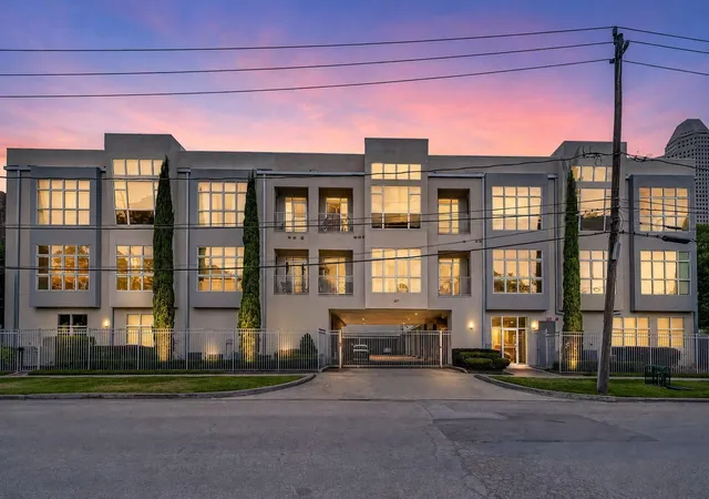207-pierce-st-305-houston-tx-77002/hzid_bb9604ba