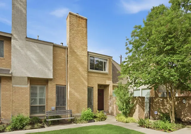 12625-memorial-dr-51-houston-tx-77024/hzid_75bc3e27