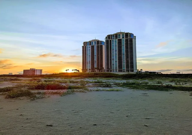 801-e-beach-dr-bc0612-galveston-tx-77550/hzid_a61d52bd