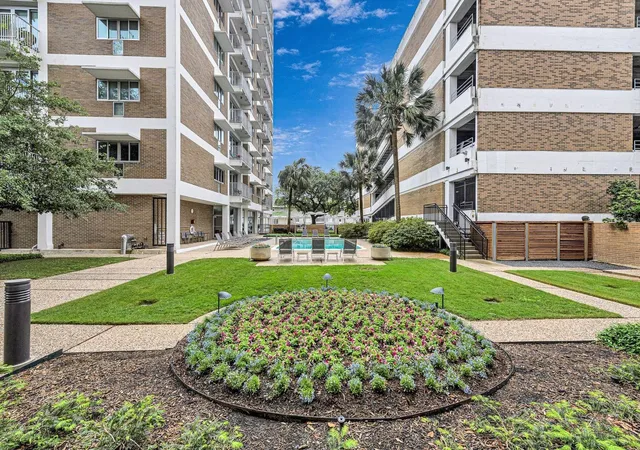 3600-montrose-blvd-207-houston-tx-77006/hzid_bedf7535