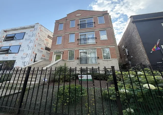 4838-s-st-lawrence-ave-3-chicago-il-60615/hzid_5d8e4884
